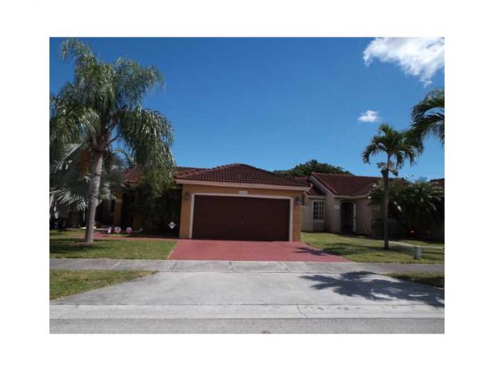 18303 SW 142 CT, Miami, FL 33177