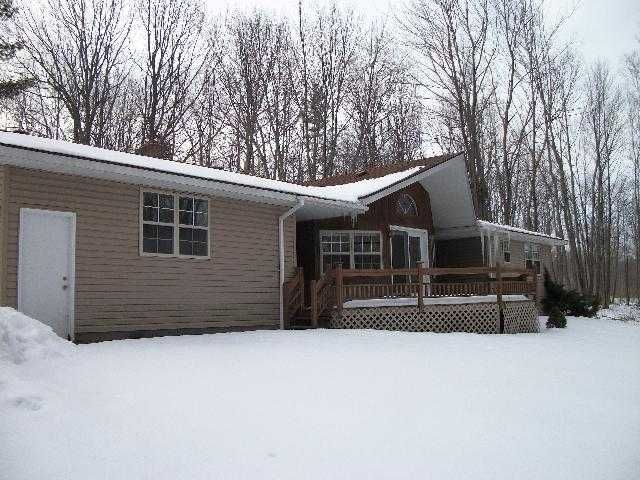 5055 Scott Rd, Hubbard Lake, MI 49747