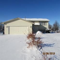 3343  Quarry Ave, Anoka, MN 55303