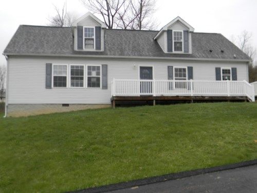 35 Rush Ln, Waynesburg, PA 15370