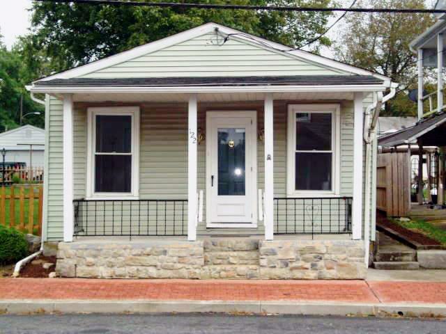 122 W HIGH STREET, Maytown, PA 17550