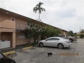 10745 Sw 3 Street #8, Miami, FL 33174