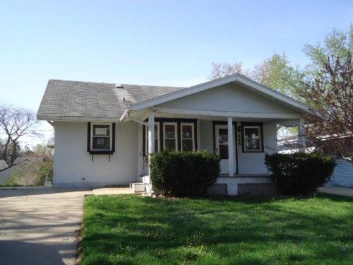 433 41st St NE, Cedar Rapids, IA 52402