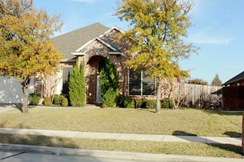 5802 Greenway Drive, Rowlett, TX 75089