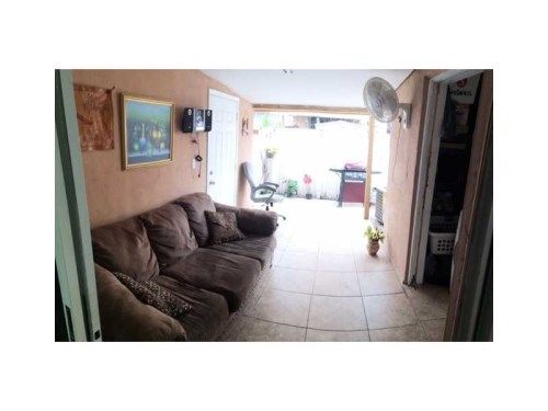 1068 W 42 ST # 8, Hialeah, FL 33012