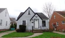 8311 Oxford Dr Cleveland, OH 44129