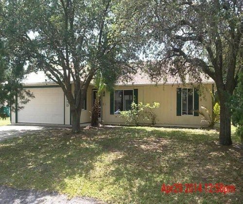 7005 Ocala Ave, Fort Pierce, FL 34951