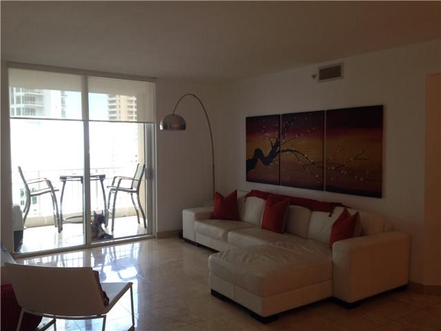 701 BRICKELL KEY BL # 1705, Miami, FL 33131