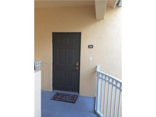 10132 NW 7 ST # 206, Miami, FL 33172