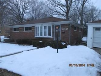 21221 Gordon Rd, Saint Clair Shores, MI 48081