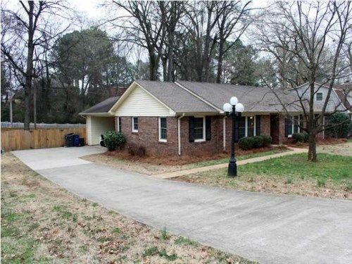 1854 Coortney Ave, Florence, AL 35630