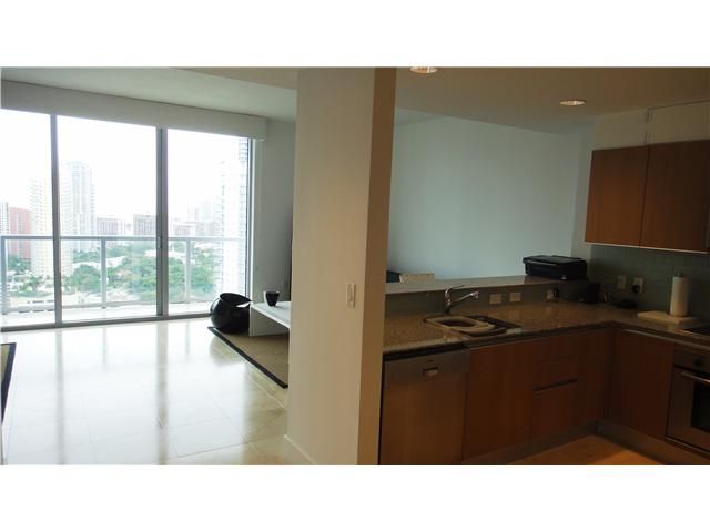 1050 BRICKELL AV # 3212, Miami, FL 33131