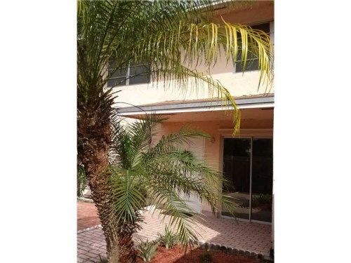 15695 SW 82 CR # 1-2, Miami, FL 33193