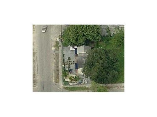 1995 NW 53 ST, Miami, FL 33142