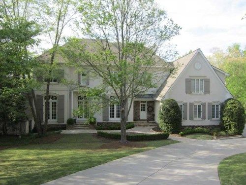 8425 Sentinae Chase Drive, Roswell, GA 30076