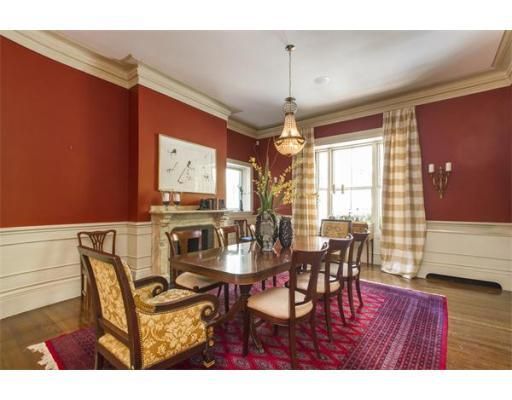 4-4A Chestnut St, Boston, MA 02108