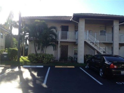 5560 LAKESIDE DR # 201, Pompano Beach, FL 33063