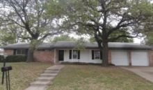 8908 Gladedale Dr Woodway, TX 76712