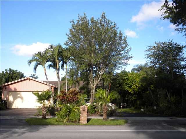 10811 SW 142 AV, Miami, FL 33186