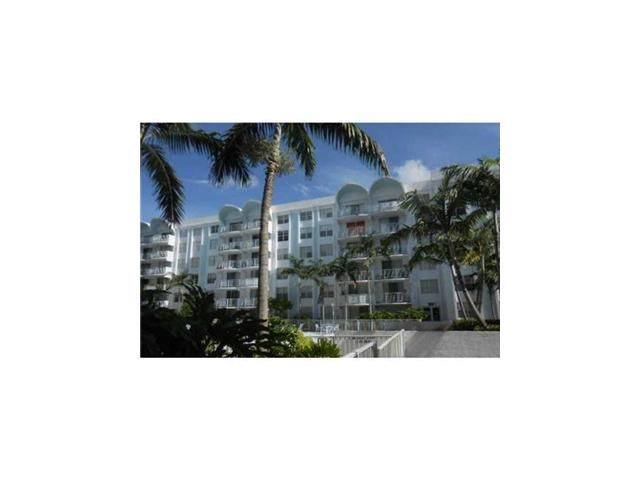 496 NW 165 RD # D-416, Miami, FL 33169