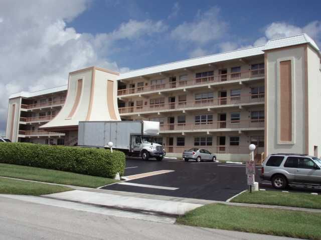 155 Yacht Club Dr Apt 407, North Palm Beach, FL 33408