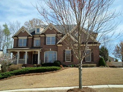 8085 Sleepy Lagoon Way, Flowery Branch, GA 30542