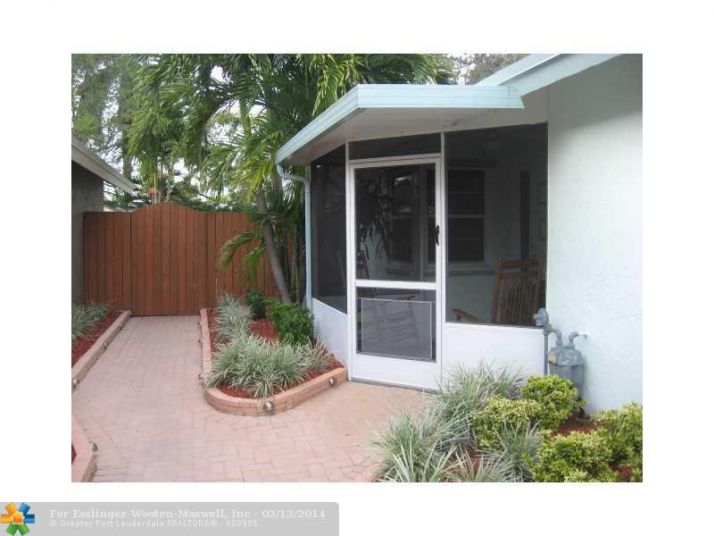 12125 NW 33RD ST, Fort Lauderdale, FL 33323