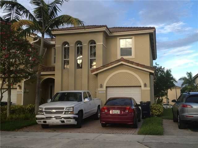 11695 SW 138 AV # 11695, Miami, FL 33186