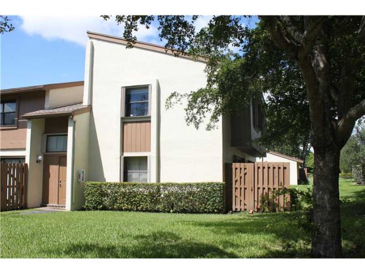 10631 SW 113 PL # 78B, Miami, FL 33176