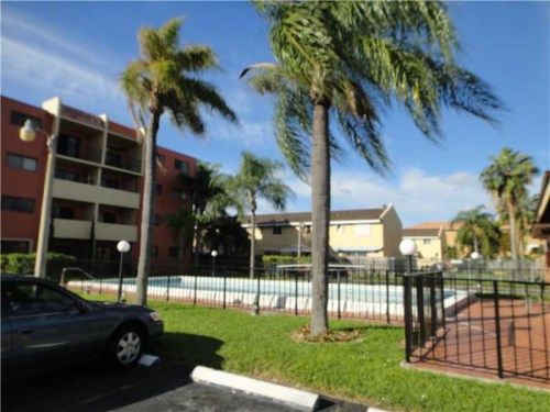 8095 NW 8 ST # 404, Miami, FL 33126