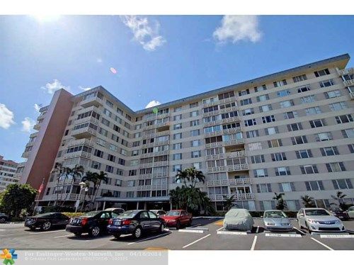 4350 Hillcrest Dr # 210, Hollywood, FL 33021