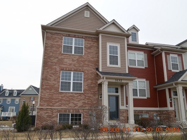 3132 Valley Falls St, Elgin, IL 60124