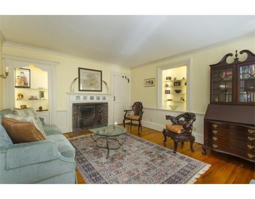 43 South Russell Street, Boston, MA 02114