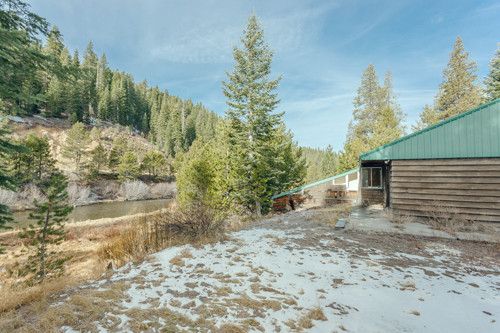 6680 River Road, Tahoe City, CA 96145