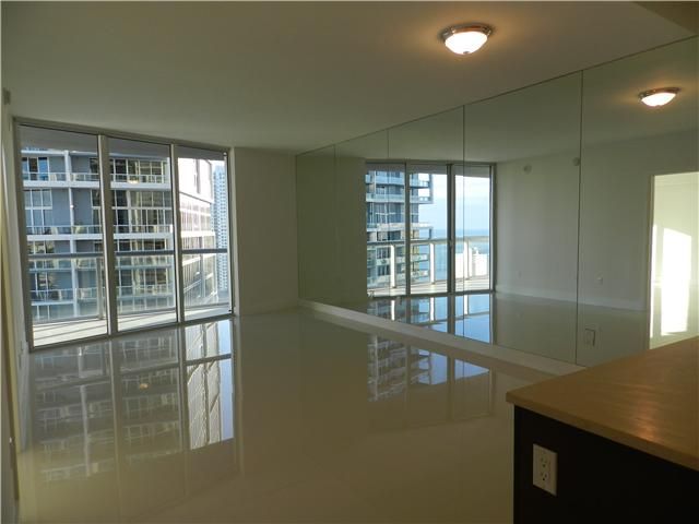 475 BRICKELL AV # 4011, Miami, FL 33131