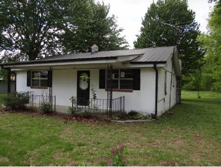 150 Fisk Rd, Livingston, TN 38570