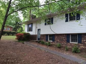 180 Mimosa Dr, Fayetteville, GA 30214