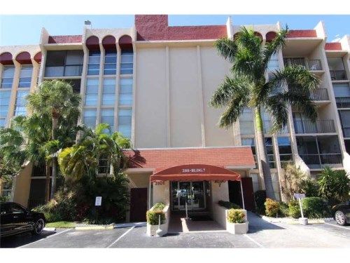 2101 ATLANTIC SHORES BL # 517, Hallandale, FL 33009