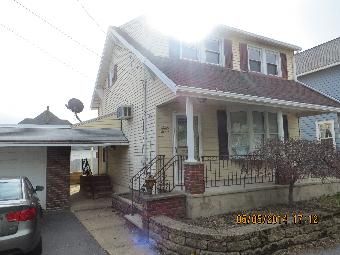 97 Lacoe St, Pittston, PA 18643