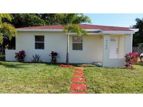 6790 SW 19 TE, Miami, FL 33155