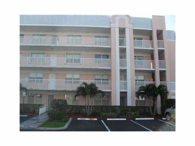 9020 SUNRISE LAKES BL # 204, Fort Lauderdale, FL 33322