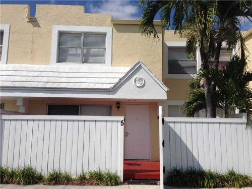 4540 SW 68 CT # 5, Miami, FL 33155