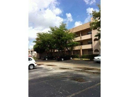 2751 SUNRISE LAKES DR # 102, Fort Lauderdale, FL 33322