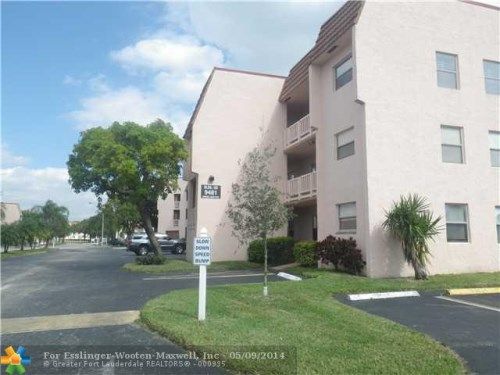 9481 Sunrise Lakes Blvd # 106, Fort Lauderdale, FL 33322