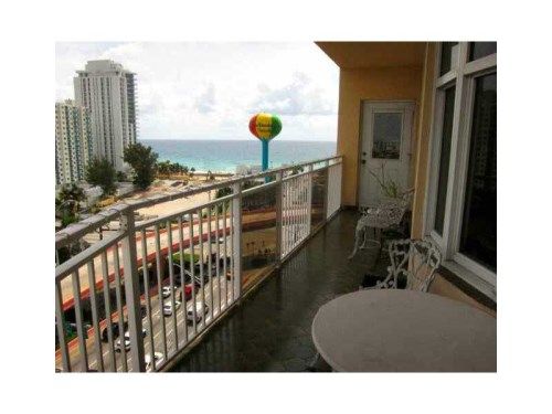 1801 S OCEAN DR # PH35, Hallandale, FL 33009