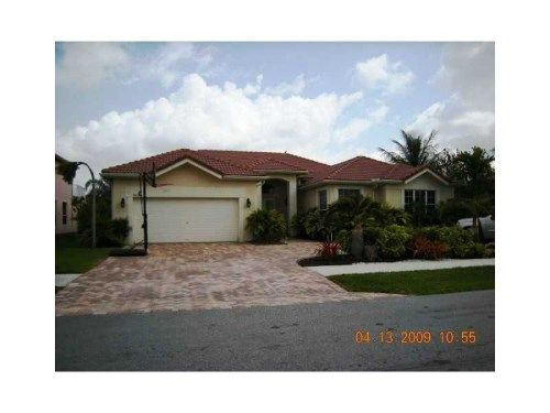 8223 N LAKE FOREST DR, Fort Lauderdale, FL 33328