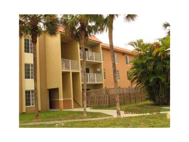 5231 GENEVA WY # 208, Miami, FL 33166