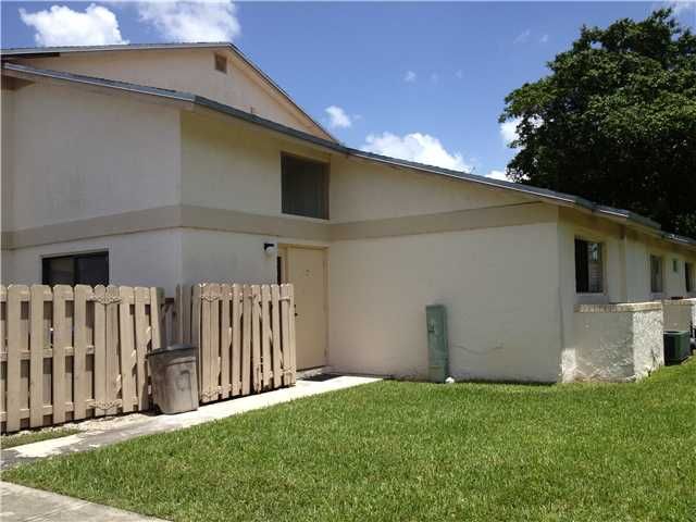 3050 NW 106TH AV # 10, Fort Lauderdale, FL 33322