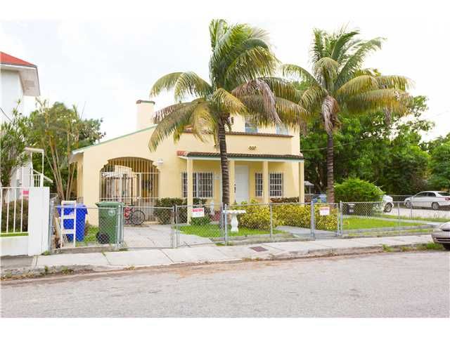 1352 SW 14 ST, Miami, FL 33145