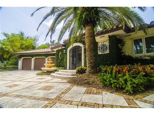 1 Harborage Isle Dr, Fort Lauderdale, FL 33316